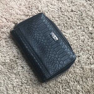 Thirty one “Jewel” Wallet